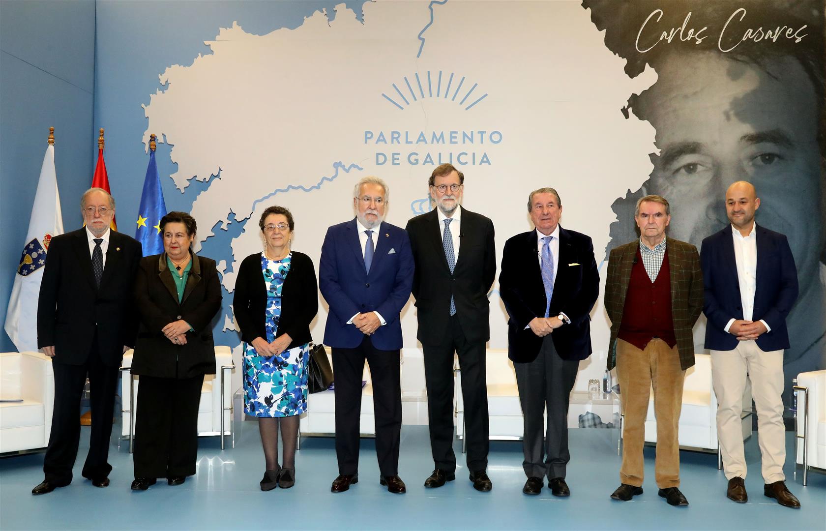 Foto da noticia:​  O Parlamento de Galicia homenaxea a Carlos Casares no 20 aniversario do seu falecemento